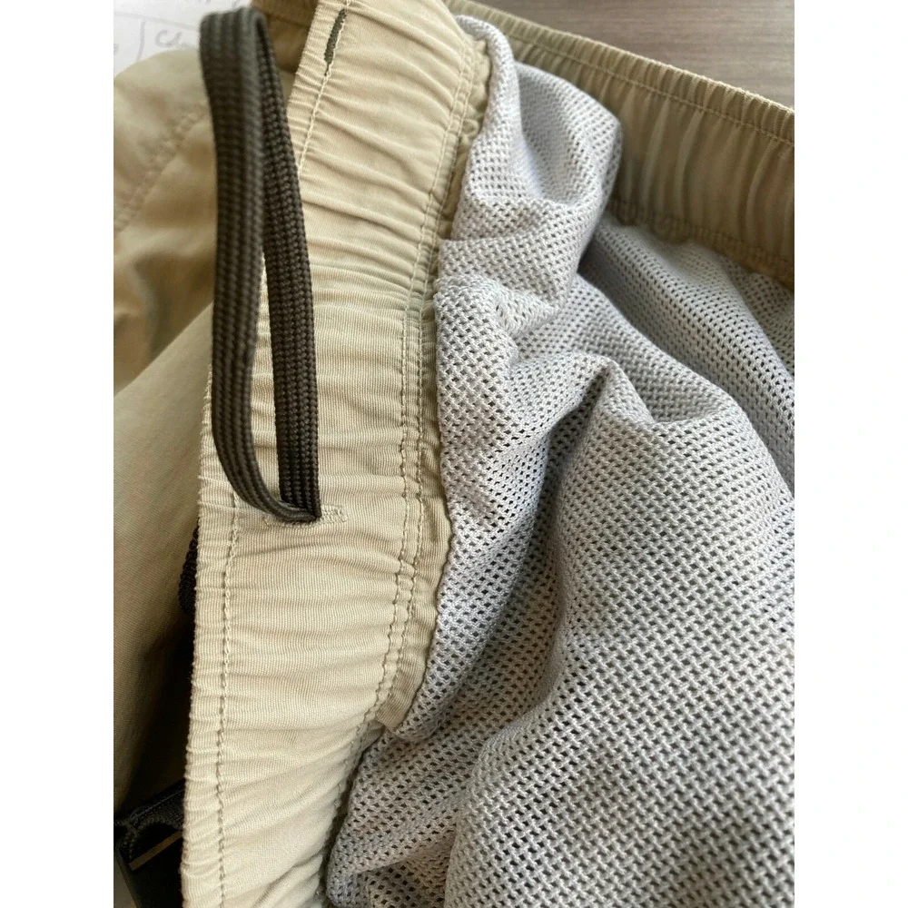The North Face Shorts‎ Men's XL Beige Short Court Pull On Belted Nylon 2990